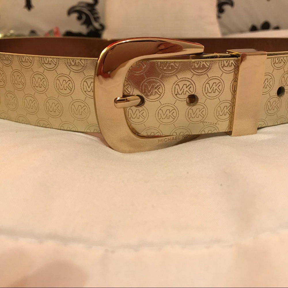 Michael Kora gold belt size medium